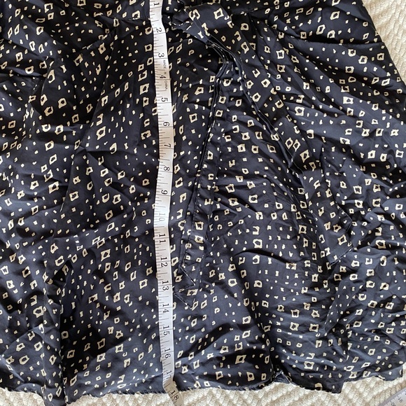 Anthro Lil 100% SILK SKIRT size 8 - Picture 8 of 9